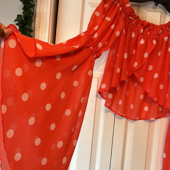 Medium - Picture 2 of 2